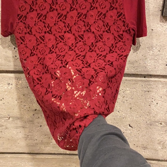 Deep red scoop neck top with sheer lace back - Picture 8 of 12
